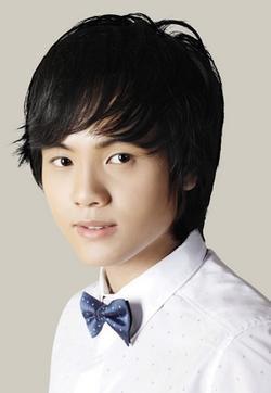 郑源个人资料年龄,岁月如歌，演绎青春旋律的华语乐坛才子