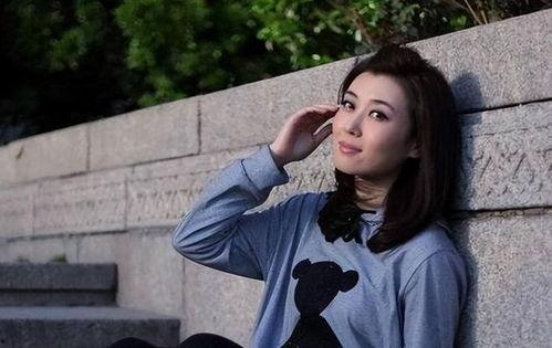 李红整容前对比照片